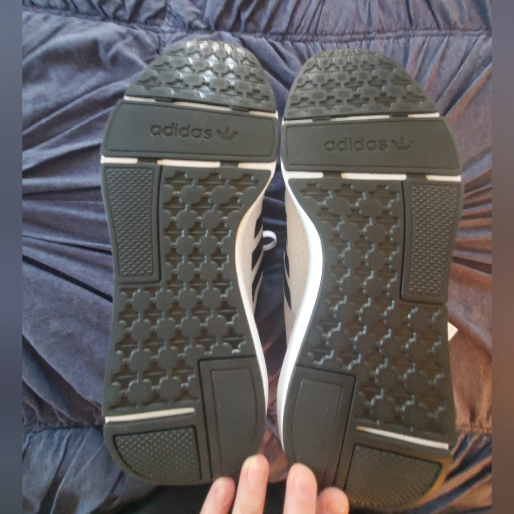 COPY - Adidas Swift Run 22 -Men's- Size 8 (White/Black) - Picture 6 of 13